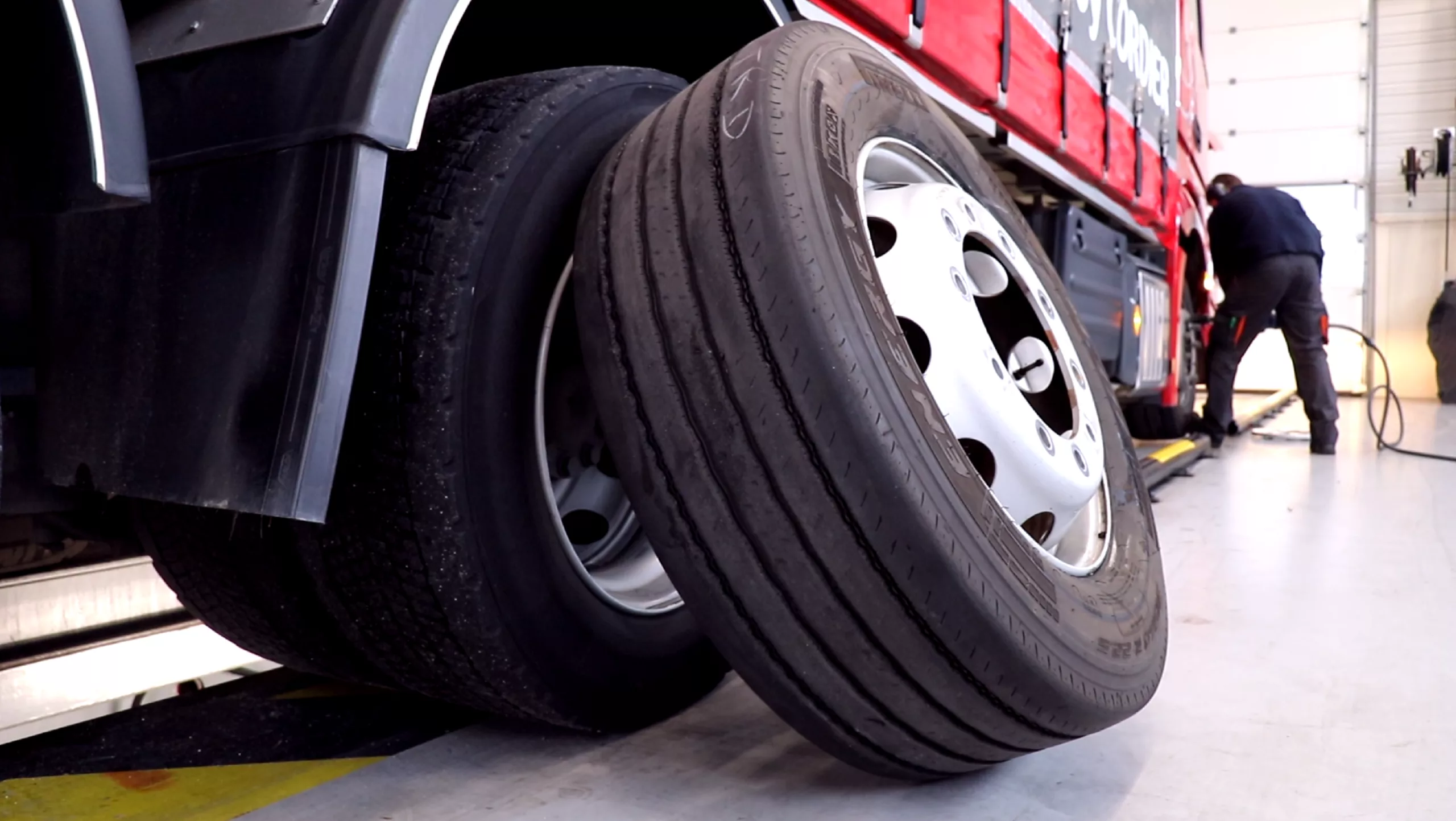 hypervolume hyper trucks 2 06