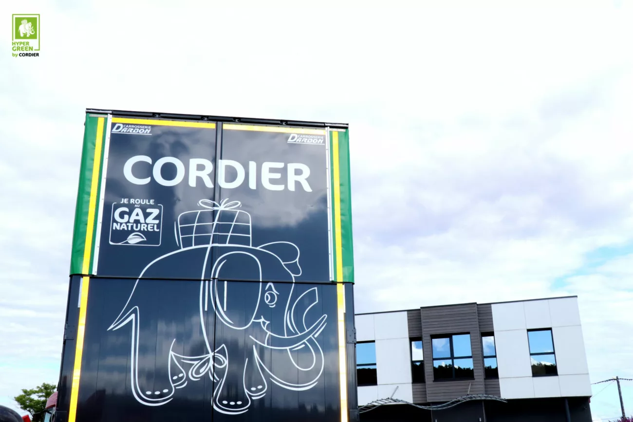 Hyper Volume By Cordier Actualites 211 Hyper Volume Hyper Volume By Cordier Actualites 211