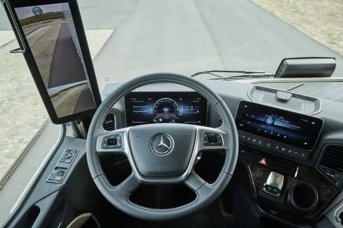 Hyper Volume By Cordier Actualites 64 jpg Hyper Volume intérieur-nouvel-Actros-Cordier