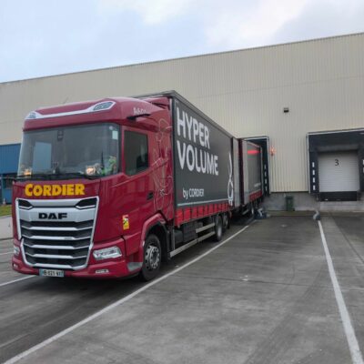 [HYPER VOLUME] 28 tonnes : le poids utile d&rsquo;un camion-remorque chez Hyper Volume